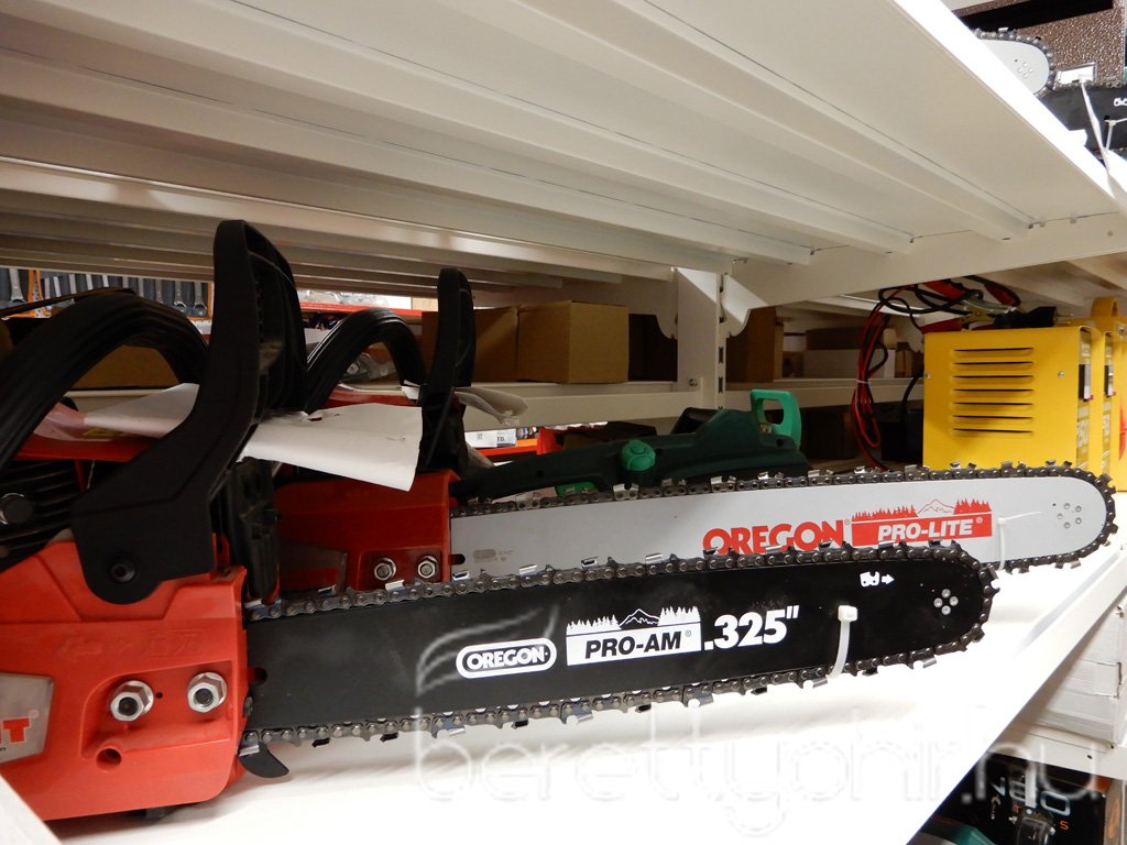 SZABÓ szerszámcentrum 18